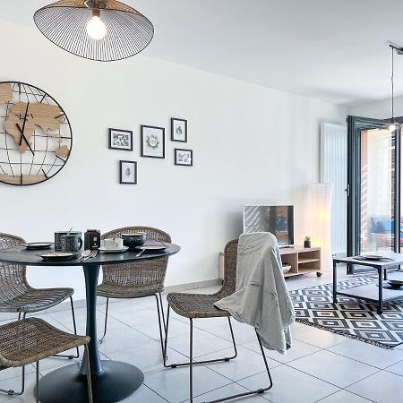Le Frere Charmes Apartment Aurillac Bagian luar foto