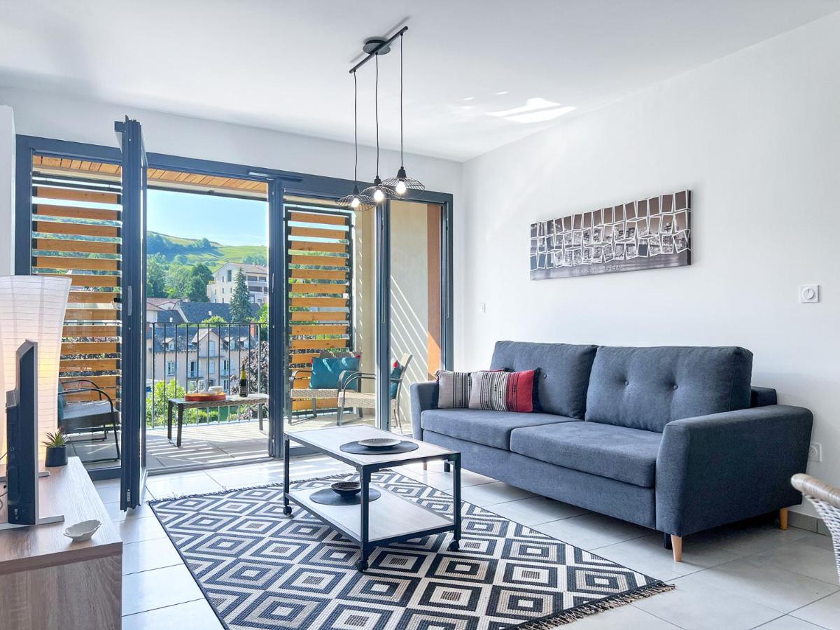 Le Frere Charmes Apartment Aurillac Bagian luar foto